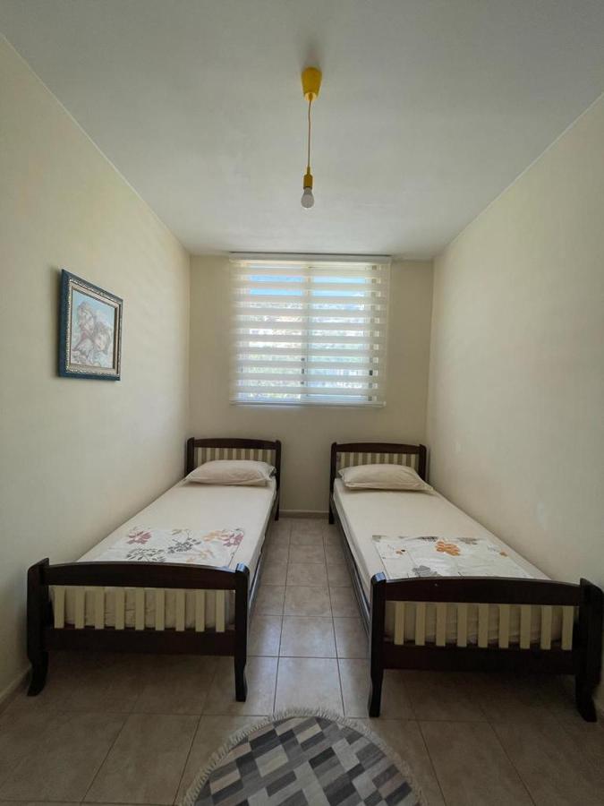 Lisus Apartment Vlorë Esterno foto